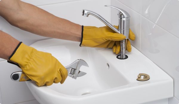 Tap,_Wash_Basin_And_Sink02